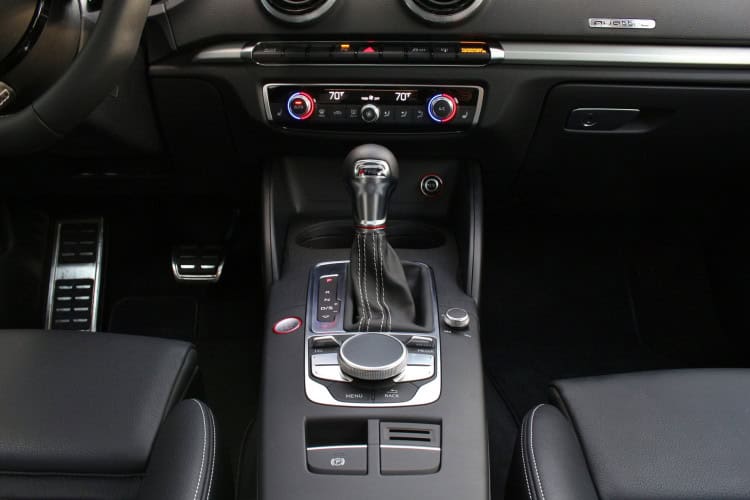 2015-audi-s3-test-drive-images-1900x1200-03