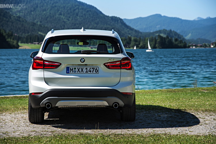 2016-bmw-x1-images-1900x1200-25