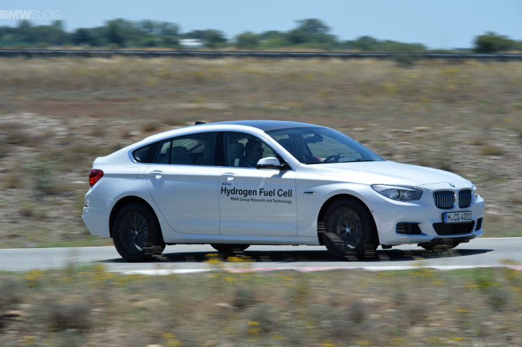 BMW-5-series-gt-hydrogen-fuel-cell--images-45