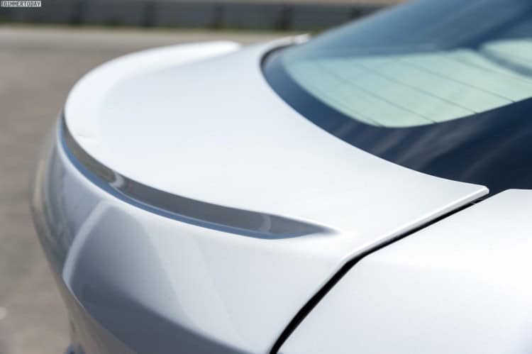 BMW-Carbon-Leichtbau-Karosserie-Teile-Prototyp-09