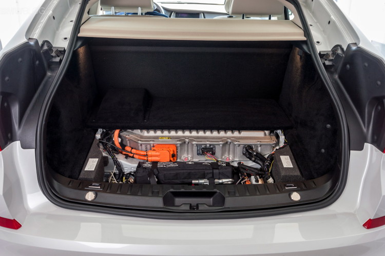 BMW-hydrogen-fuel-cell-technology-images-24