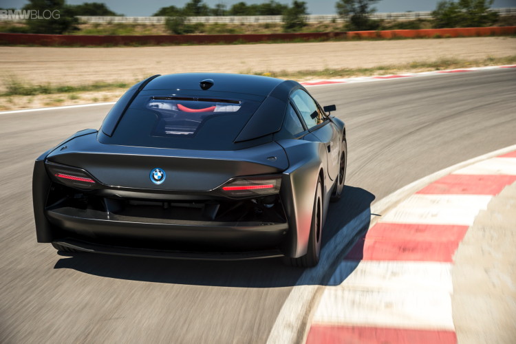 BMW interested in building a hydrogen-electric prototype racecar