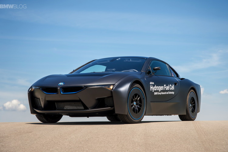 BMW Considers Plug-in Hybrids Just a Stepping Stone