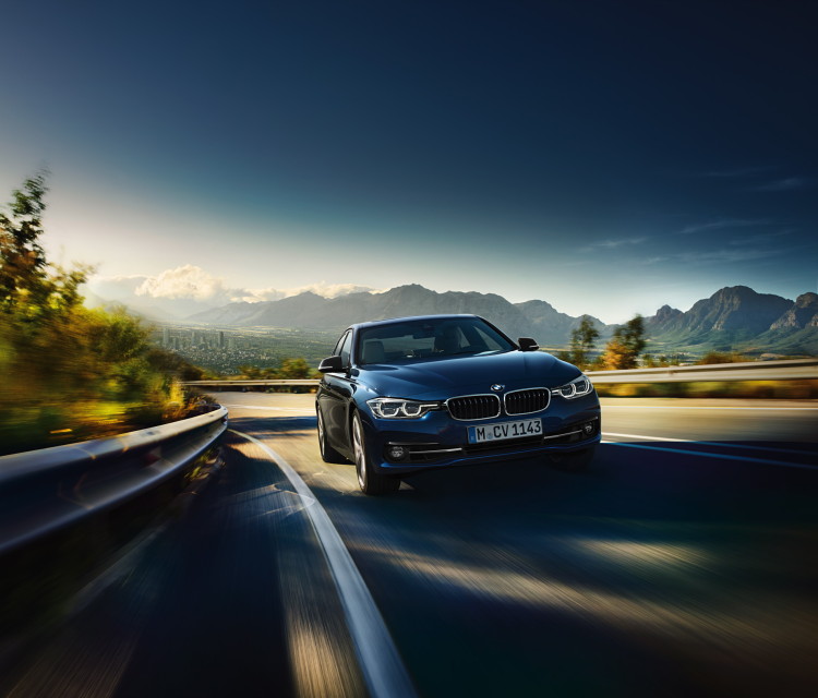 bmw-320d-ed-sport-saloon-1900x1200-01