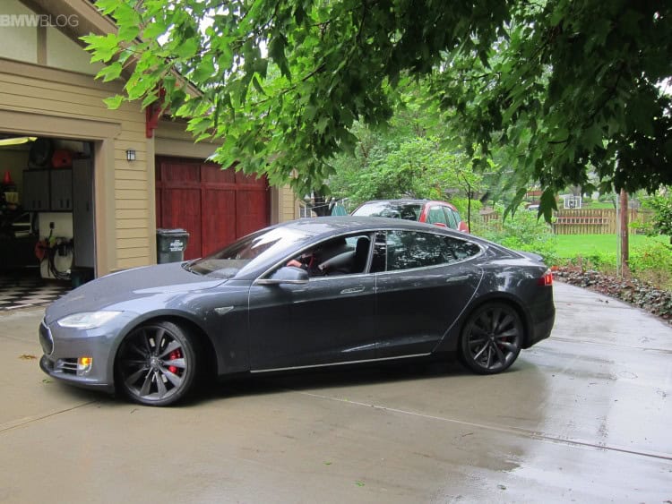 tesla-model-s-p85d-test-drive-1900x1200-05