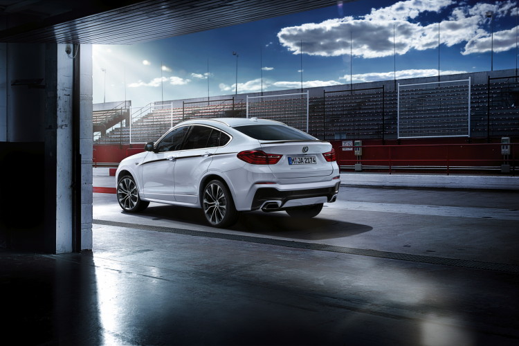 BMW M Performance valve exhaust silencer system for the BMW X4