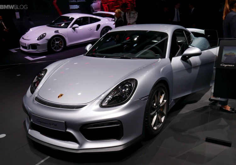2016-Porsche-Cayman-GT4-images-04