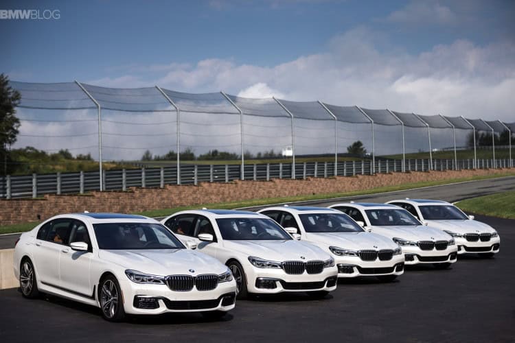 2016-bmw-7-series-launch-new-york-images-1900x-1200-02