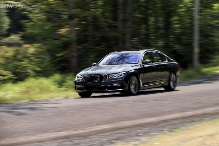 2016-bmw-7-series-launch-new-york-images-1900x-1200-109