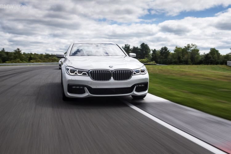 VIDEO: BMW 740d vs Audi A8 vs Mercedes S-Class 360-degree drag race