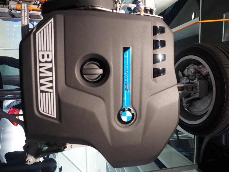 2016-bmw-740Le-hybrid-images-20