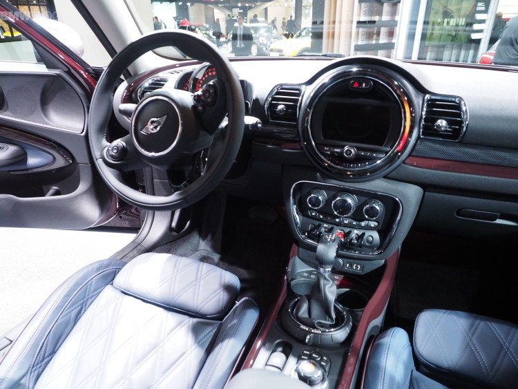 2016-mini-clubman-images-1900x1200-08