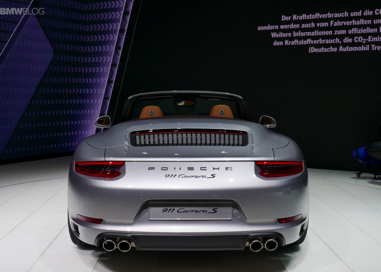 2017-Porsche-911-Turbo-images-03