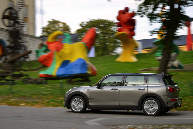 MINI Cooper S Clubman-Melting Silver metallic-images-73