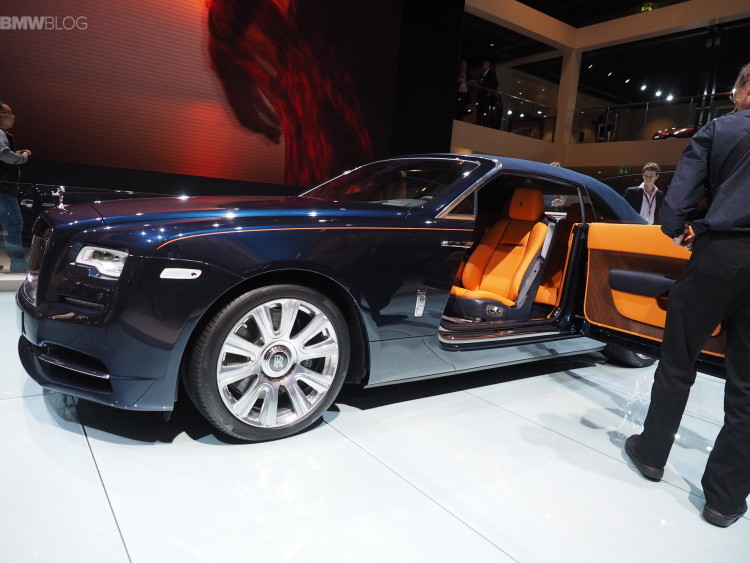 Rolls-Royce-Dawn-images-1900x1200-02