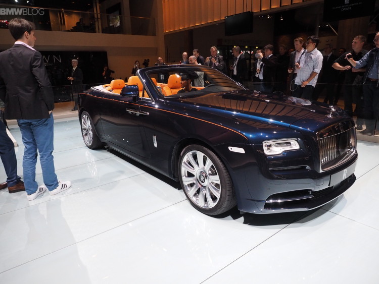 Rolls-Royce-Dawn-images-1900x1200-10