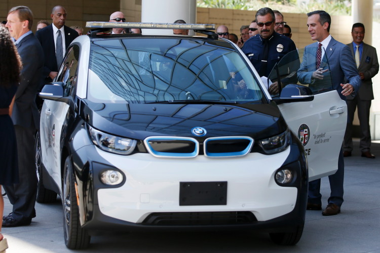 BMW Loans i3 EV to Los Angeles Police Department for Evaluation