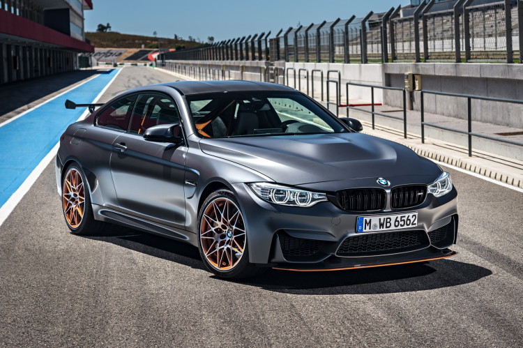 2016-BMW-M4-GTS-images-1900x1200-wallpaper-38