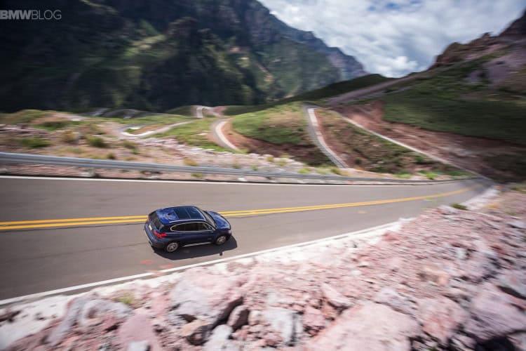 2016-bmw-X1-xDrive28i-test-drive-images-60
