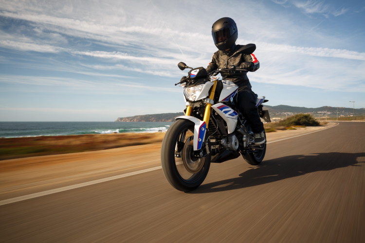 World Premiere: BMW G 310 R – Entry into the segment below 500 cc