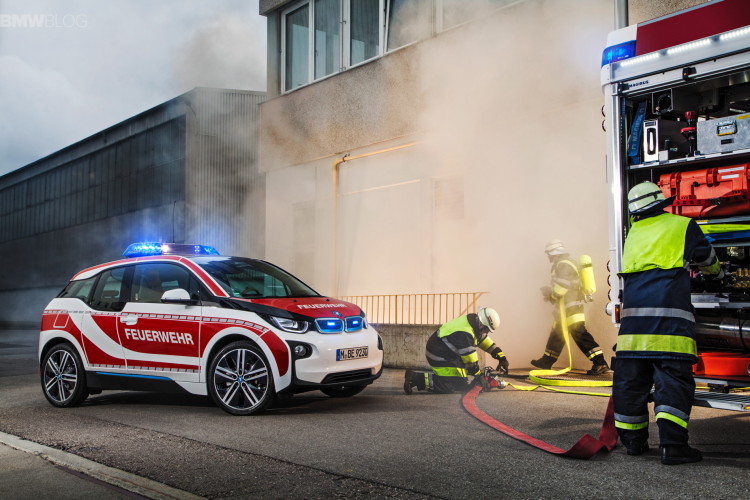 BMW-i3-fire-car-images-2
