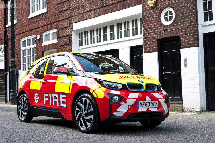 BMW-i3-fire-car-images-6