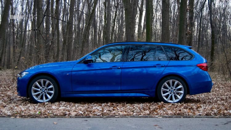 2015-BMW-320d-xDrive-Touring-test-drive-12