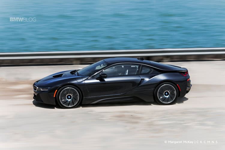 2015-BMW-i8-Test-Drive-1900x1200-30