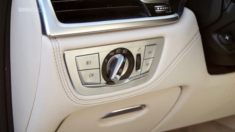 2016-BMW-730d-xDrive-test-drive-review-122
