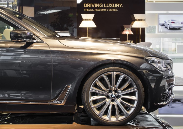 BMW-Welt-2015-7er-G11-G12-05