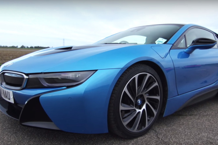 BMW M4, i8 make Carbuyer’s Top 10 Sports car