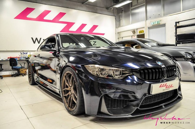 Midnight-Blue-BMW-M4-12