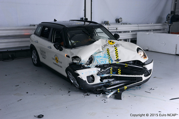 Mini-Clubman-Euro-NCAP-Crashtest-2015-1200x800-3