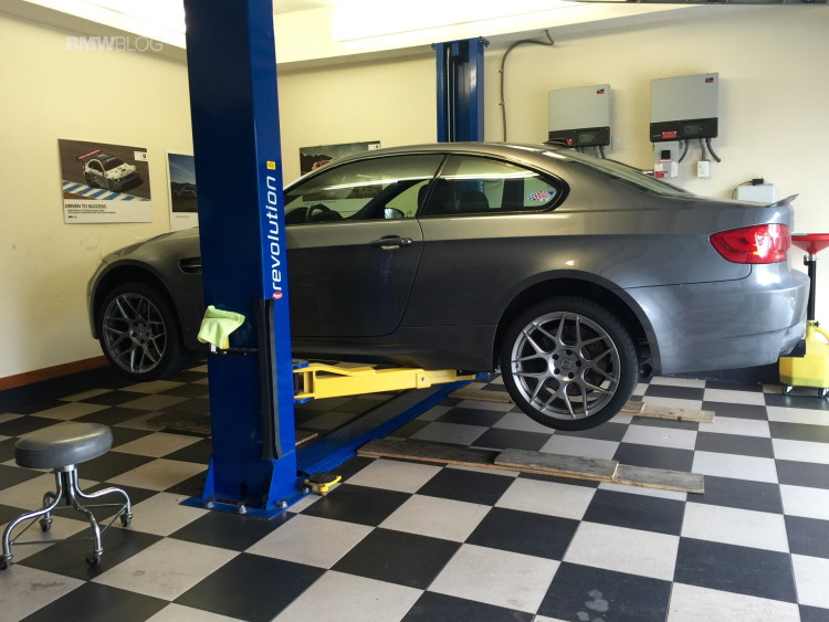 how-to-change-brake-fluid-bmw-m3-images-26