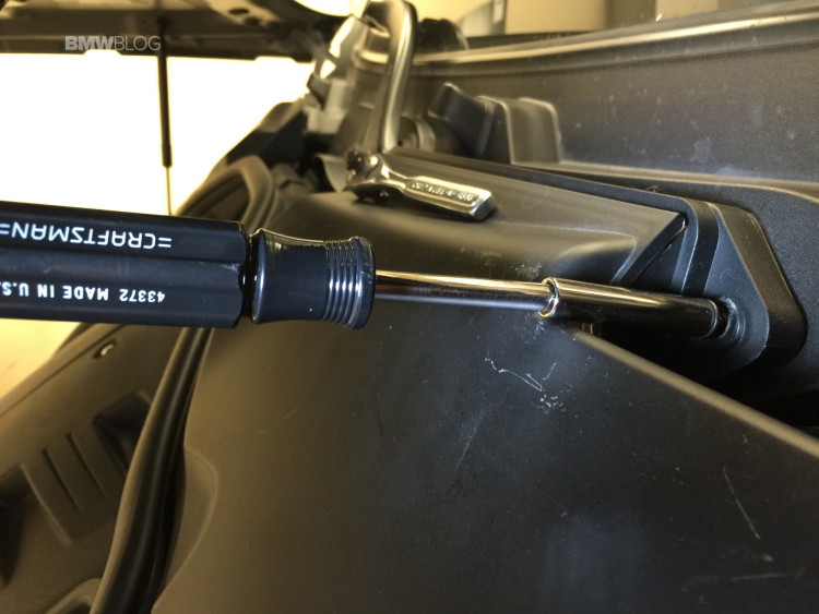 how-to-change-brake-fluid-bmw-m3-images-47