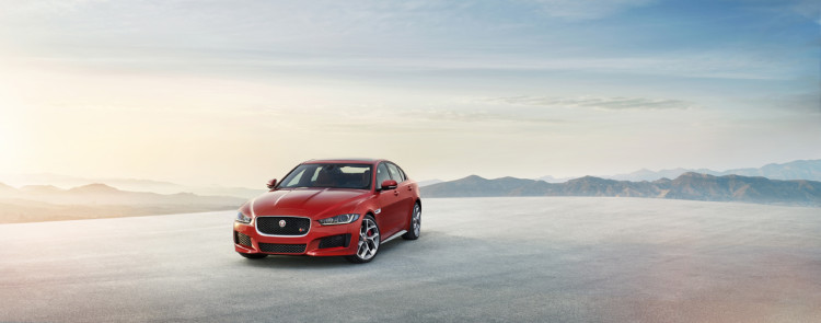 2016-jaguar-xe-04-1