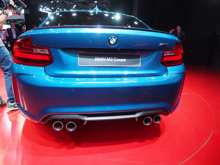 2016-BMW-M2-NAIAS-21