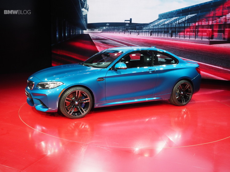 2016-BMW-M2-NAIAS-30