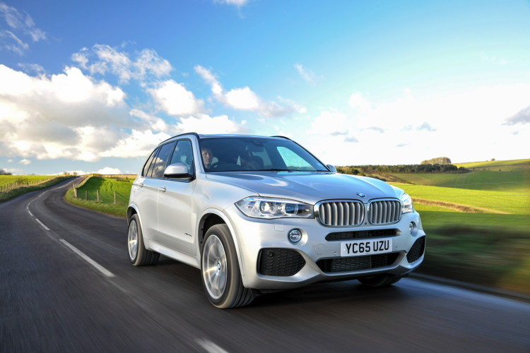 VIDEO: BMW X5 vs Lexus RX vs Mercedes-Benz GLE