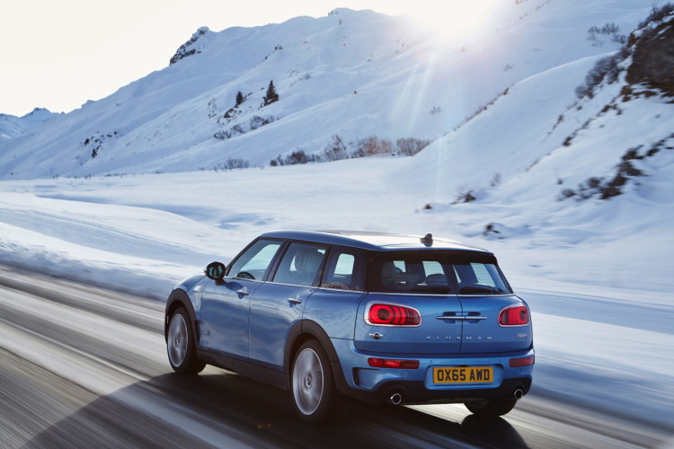 2016-MINI-Clubman-ALL4-12