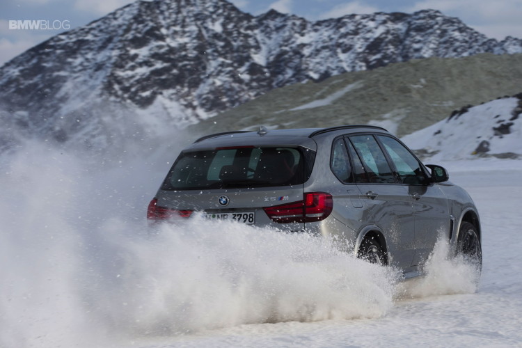 BMW-X-models-snow-49