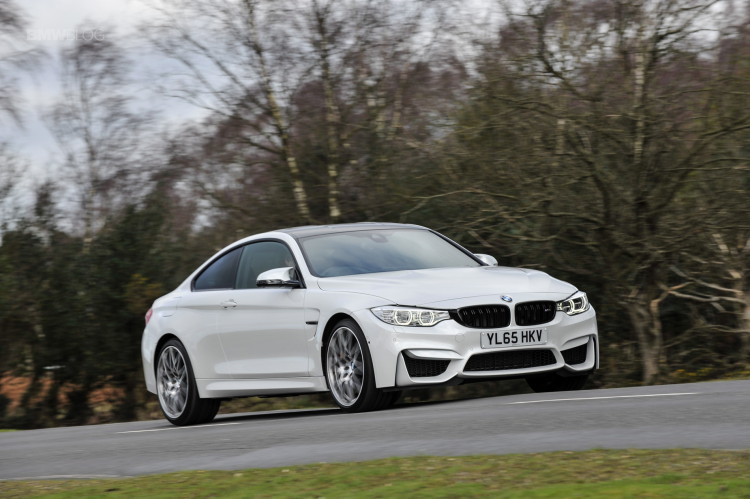 2016-BMW-M4-Coupe-Alpine-White-Competition-Package-17