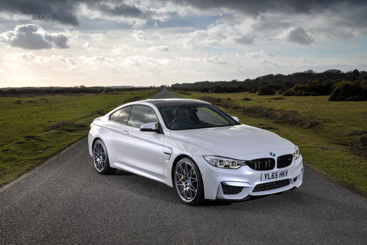 2016-BMW-M4-Coupe-Alpine-White-Competition-Package-8