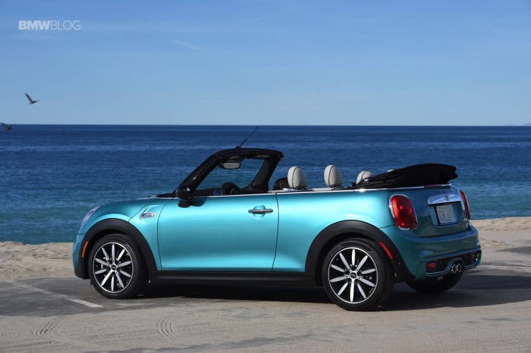 2016-MINI-Cooper-S-Convertible-review-Caribbean-Aqua-157