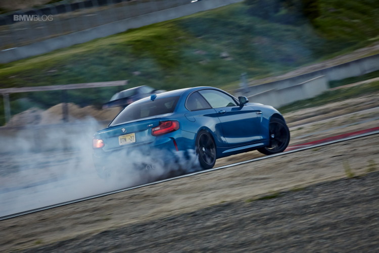 BMWBLOG Video Review of the BMW M2 Coupe