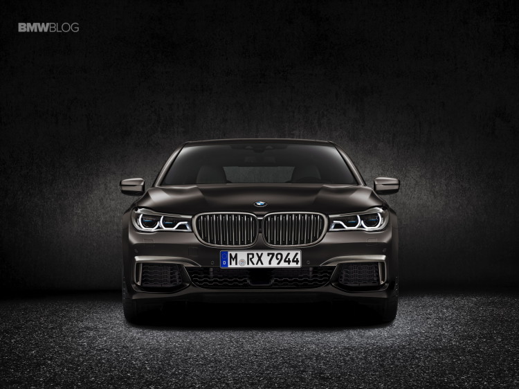 BMW-M760Li-xDrive-images-3