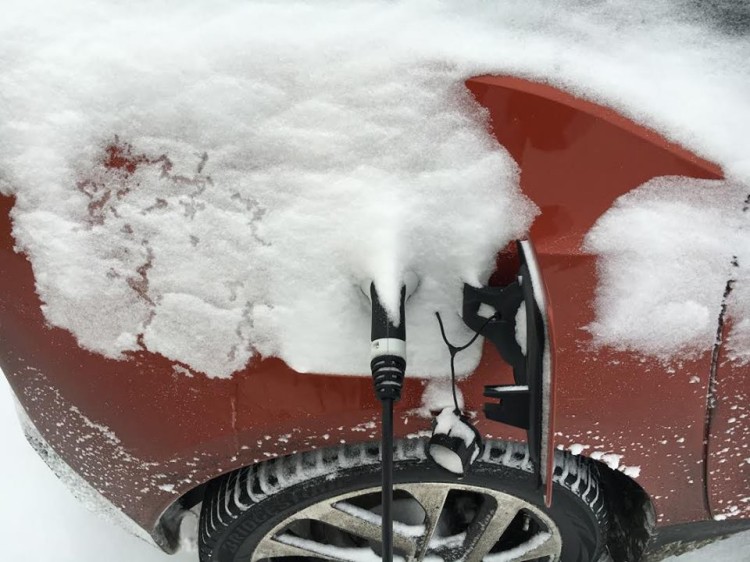 bmw-i3-charge-port-cover-1