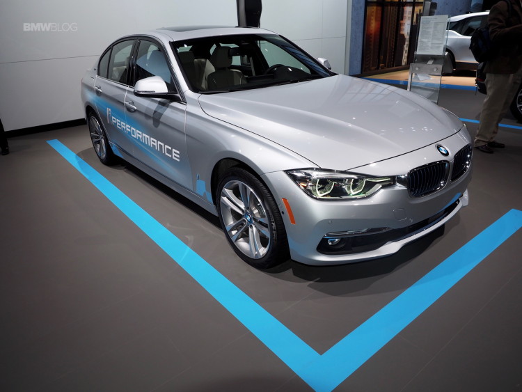 2016-BMW-330e-iPerformance-1