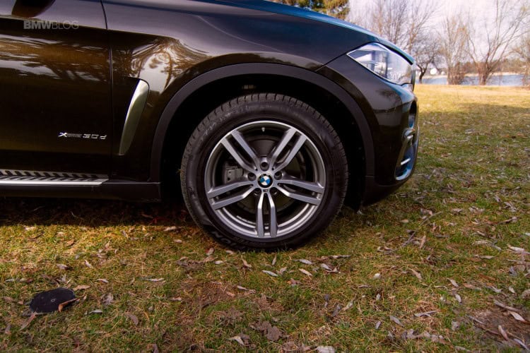 2016-BMW-X6-xDrive30d-test-drive-69