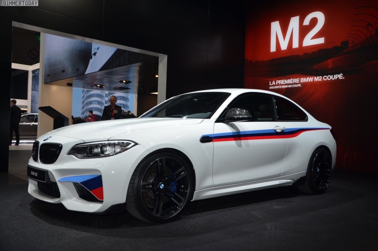 BMW-M2-Coupe-F22-M-Performance-Zubehoer-Autosalon-Genf-2016-LIVE-01